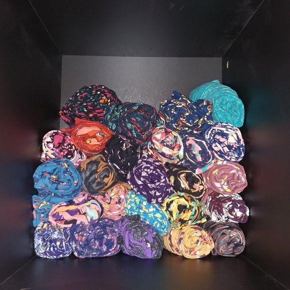 (2)Pair Lularoe One size (2-10) leggings bundle - Picture 2 of 8